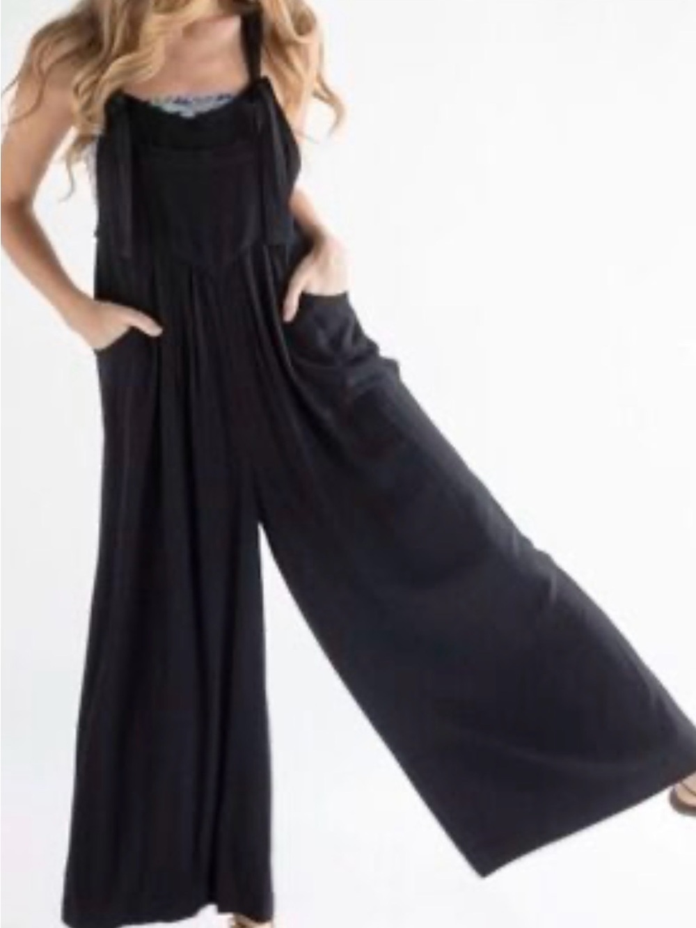 Natural Life Black Wide-Leg Jumpsuit with Pockets size Medium NEW